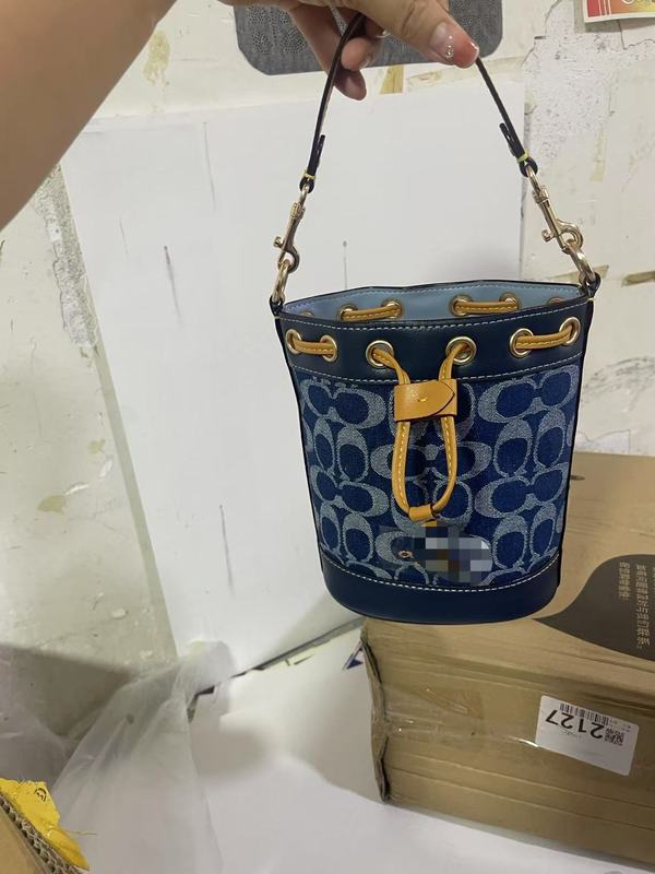 寇家c家高品质新款女包DEMPSEY抽绳水桶包经典标志手提包老花单肩|undefined
