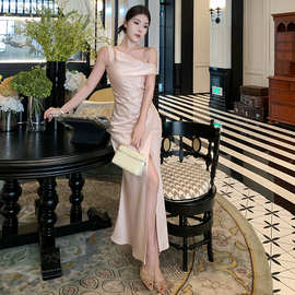 法式缎面粉色斜肩连衣裙生日裙子高端绝美宴会晚礼服开衩鱼尾长裙