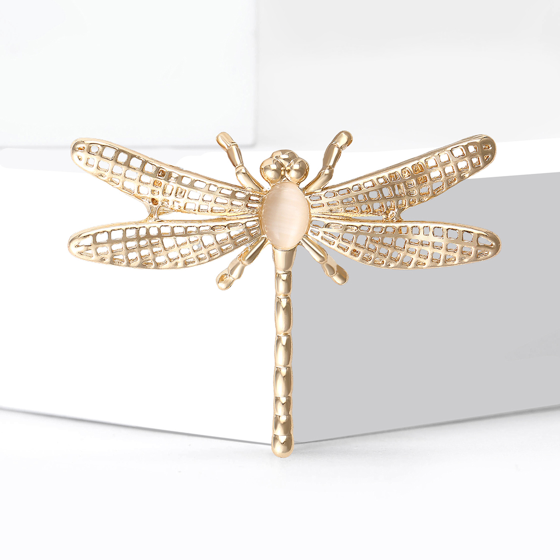 Cross-Border Hot-Selling European and American Alloy Enamel Cut Out Dragonfly Brooch Elegant Ladies Suit Coat Corsage Jewelry Pin