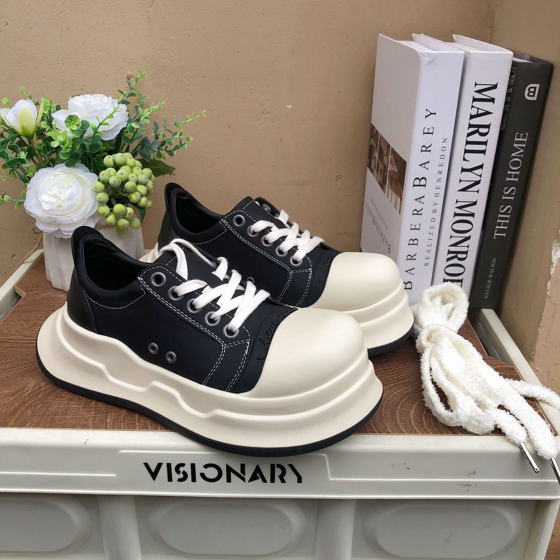 Black and White Round Head Mickey Big Head Shoes Women's 2024 Spring and Summer New Ugly Cute Canvas Shoes Thick Sole Increased Sports Casual Shoes
