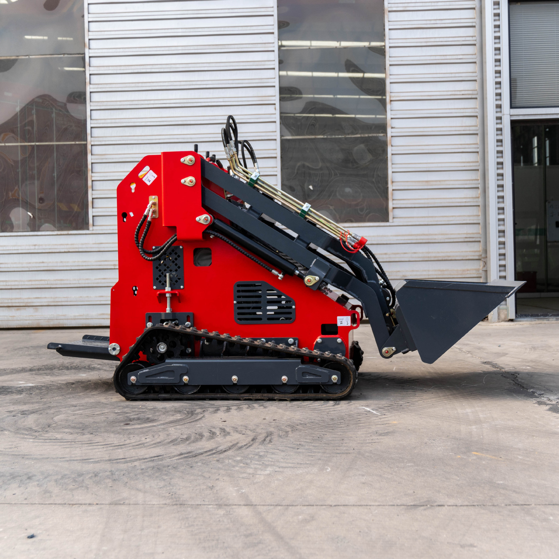 出口俄罗斯农用履带装载机 HT430 Skid steer loader 滑移装载机