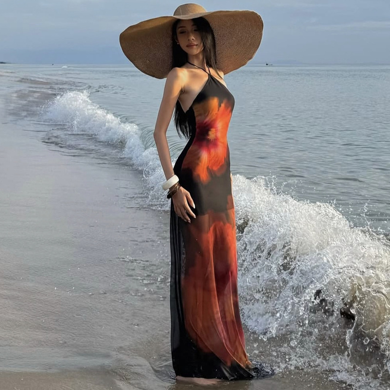 2025夏季跨境新款欧美女装时尚吊带挂脖印花收腰显瘦潮流连衣裙女|undefined