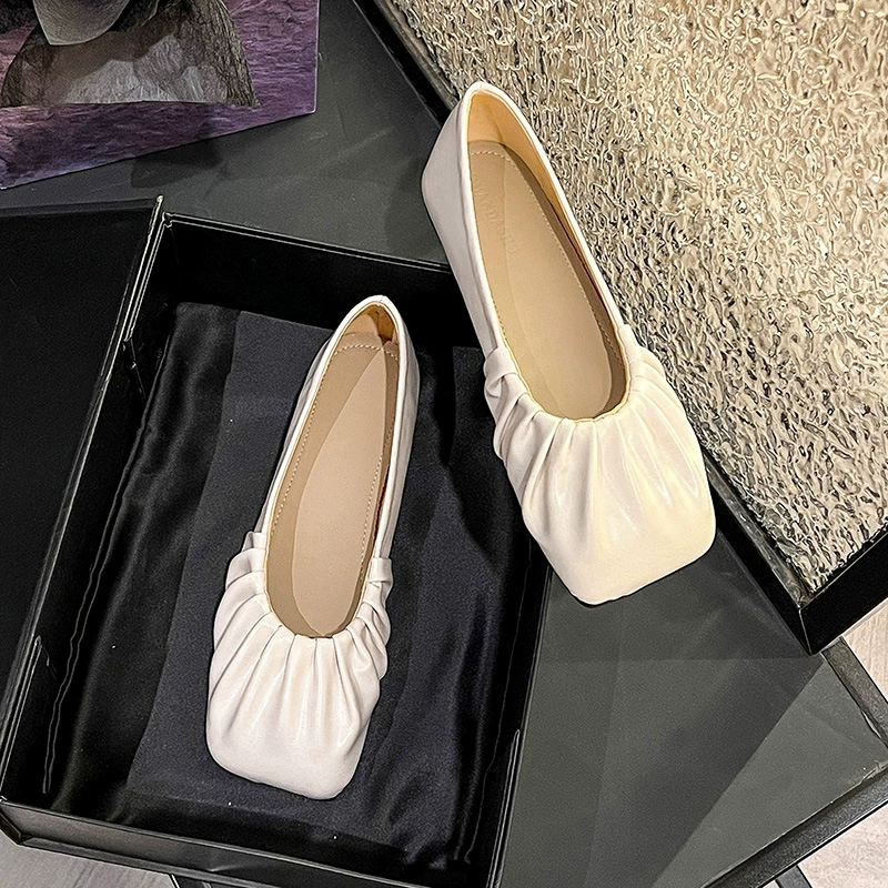 Французские бабушкины одиночные туфли 2025 новые квадратные складки плоские туфли божьи коровки феи ветер дикий размер женские туфли 41-43