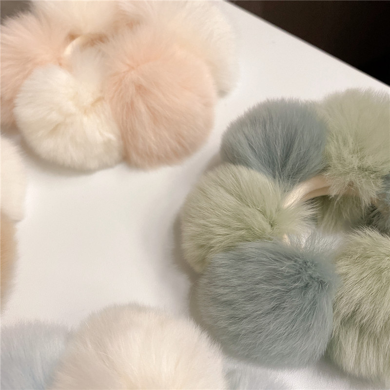 Automne Et Hiver Nouvelle Corde De Tête En Peluche Tempérament Féminin Bande De Caoutchouc Femme Ins Coiffe Bicolore display picture 6