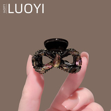 ���s�ٴ�����YСץ�AŮ���|�r��ǰ�~��l�A�W�t�����A�¿��^�