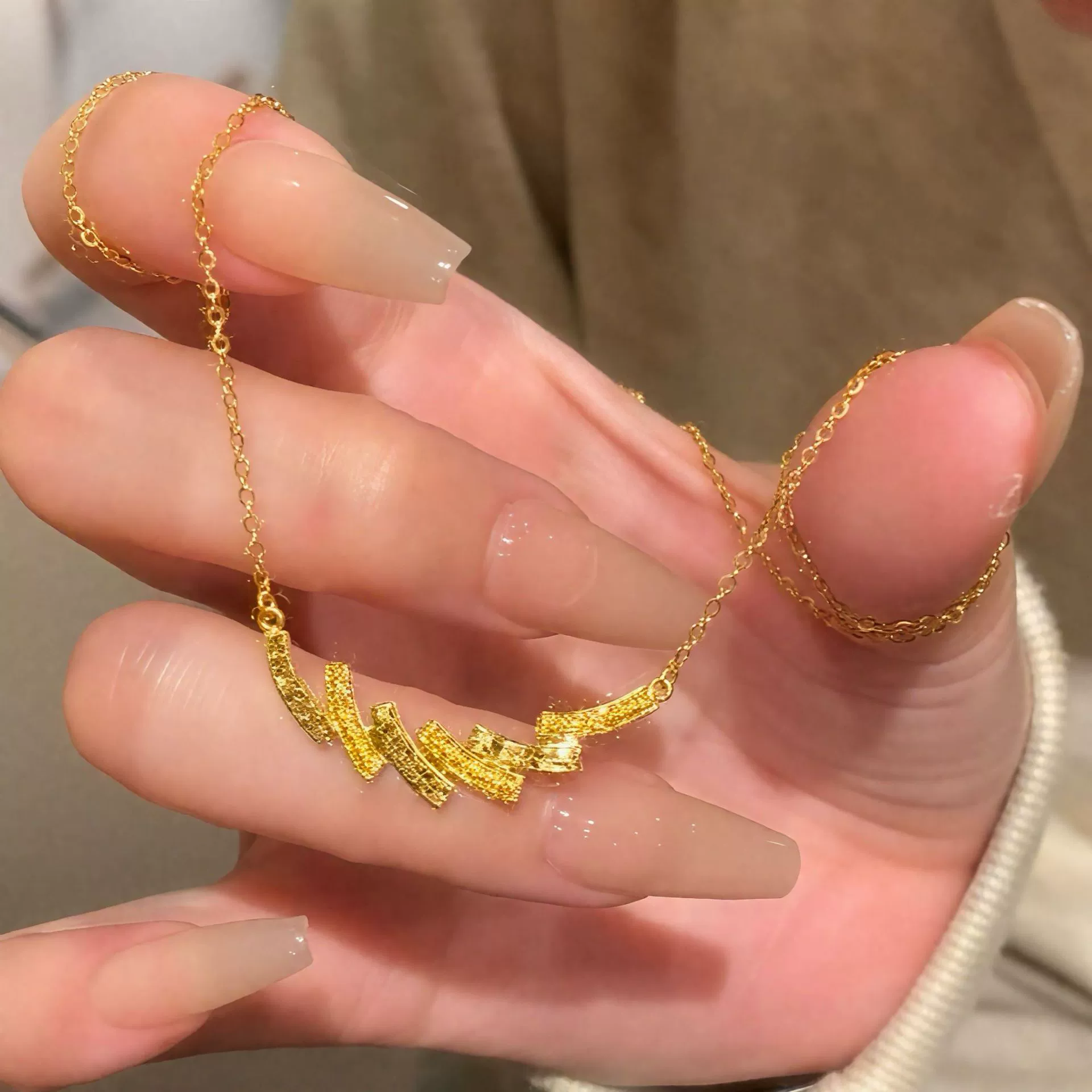 Gold Nugget Crushed Ice Wave Six-Piece Necklace Dazzling Gold Store Same Style Exquisite Temperament Versatile Collarbone Chain High-End Feel