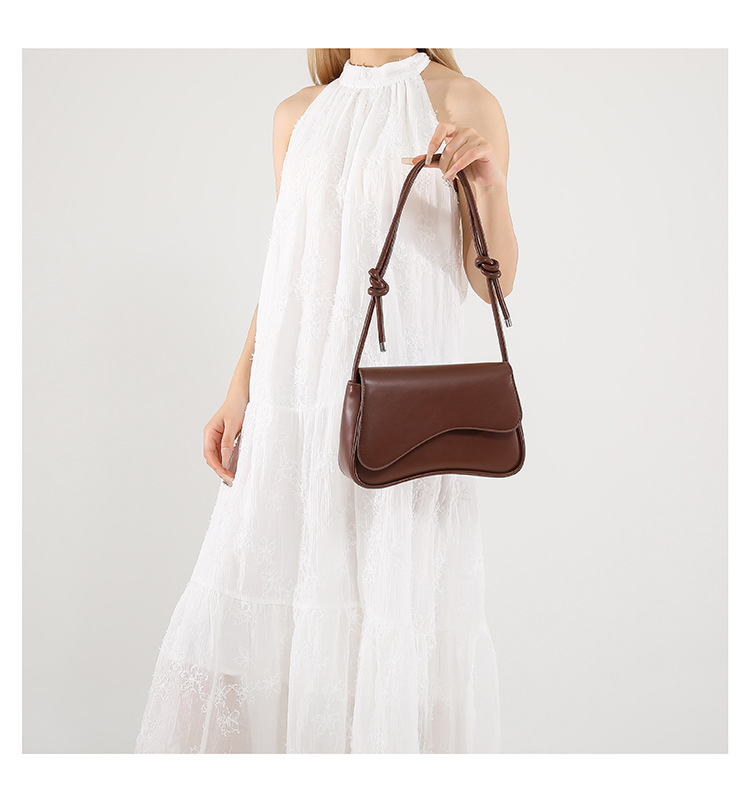 Underarm bag for women, new autumn 2024 fashion and niche design, single-shoulder crossbody bag, stylish and relaxed small square bag undefined