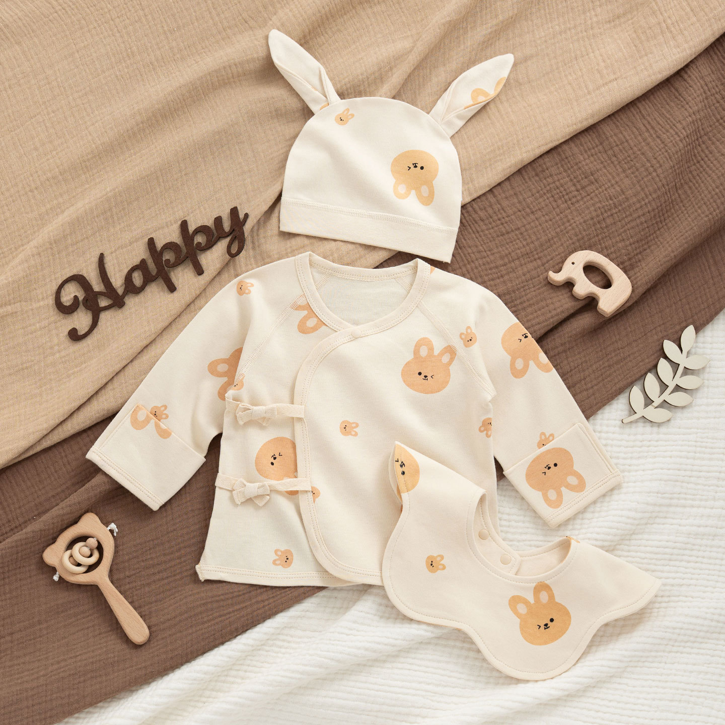 3-piece set with all-over rabbit print half-back shirt