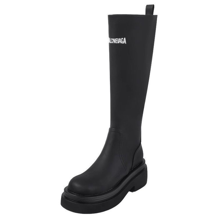 Botas de mujer gorda MM piernas gruesas 2026 otoño y invierno nuevas letras mate botas de caballero de tamaño grande