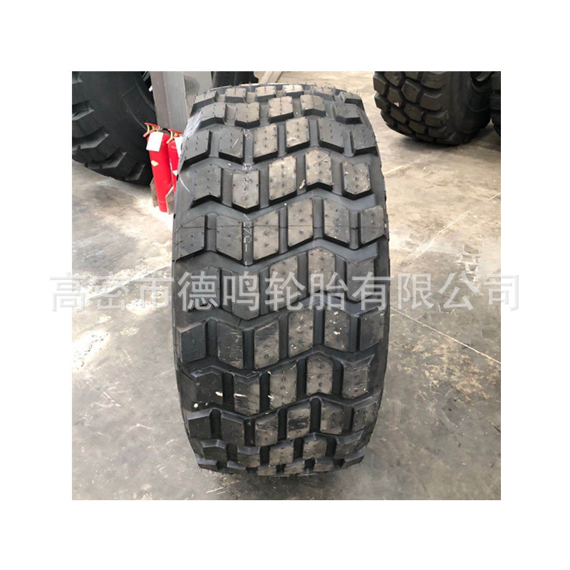 Todo-acero Neumático radial 525/65R20.5 campo petrolífero desierto transporte de cuerpo ancho camión neumático