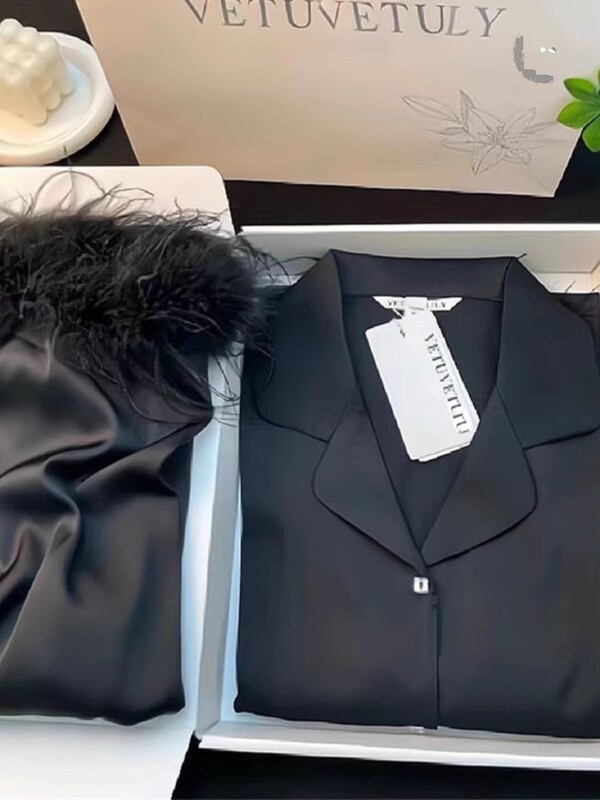 Pajamas Women's Spring and Autumn Ice Silk Women's Autumn 2023 New Autumn and Winter Silk Hair Feeling Home Clothes suit Pajamas Women's Spring and Autumn Ice Silk Women's Autumn 2023 New Autumn and Winter Silk Hair Feeling Home Clothes suit
