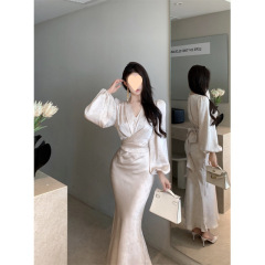 優しい気質の襟ドレス婦人服2025初春新作ウエストレーススリムヒップスカートシックなロングスカート