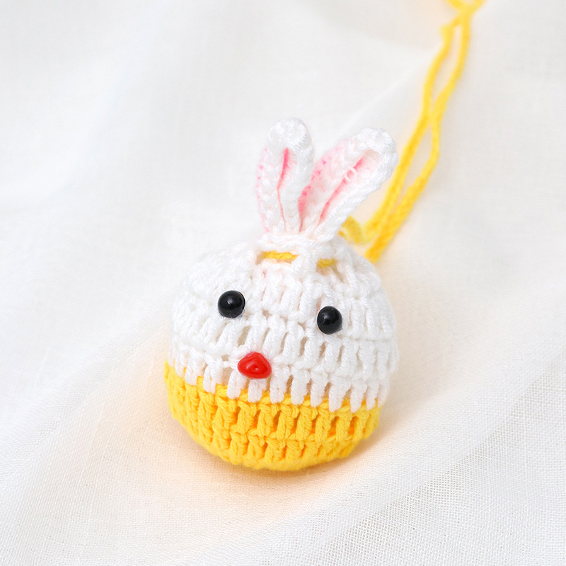 작은 노란 토끼 주머니