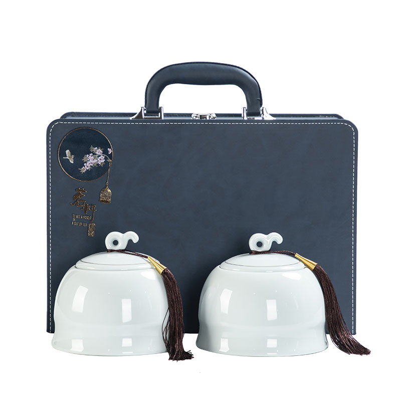 Leather-bound tea gift box&mdash;empty box for white tea, green tea, and Longjing tea; universal ceramic tea canister, half-kilogram capacity.
