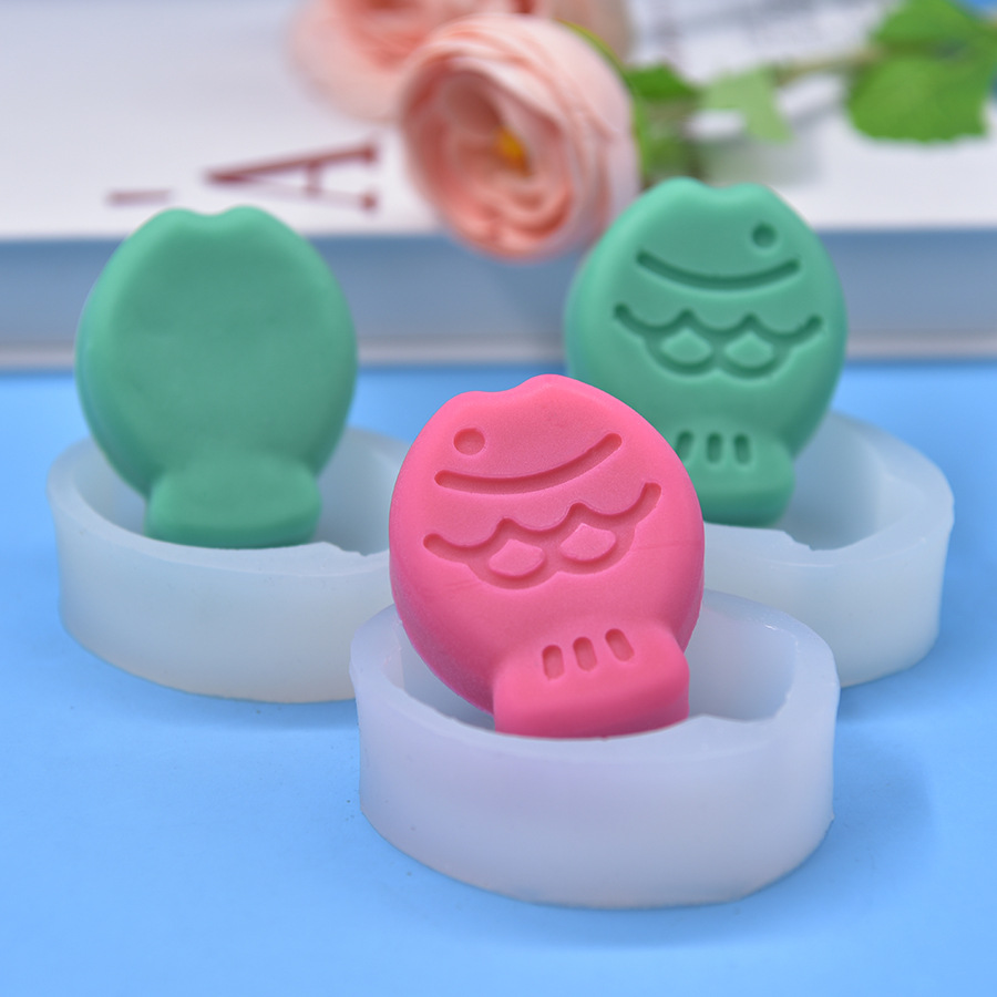 Squid-shaped burning silicone mold
