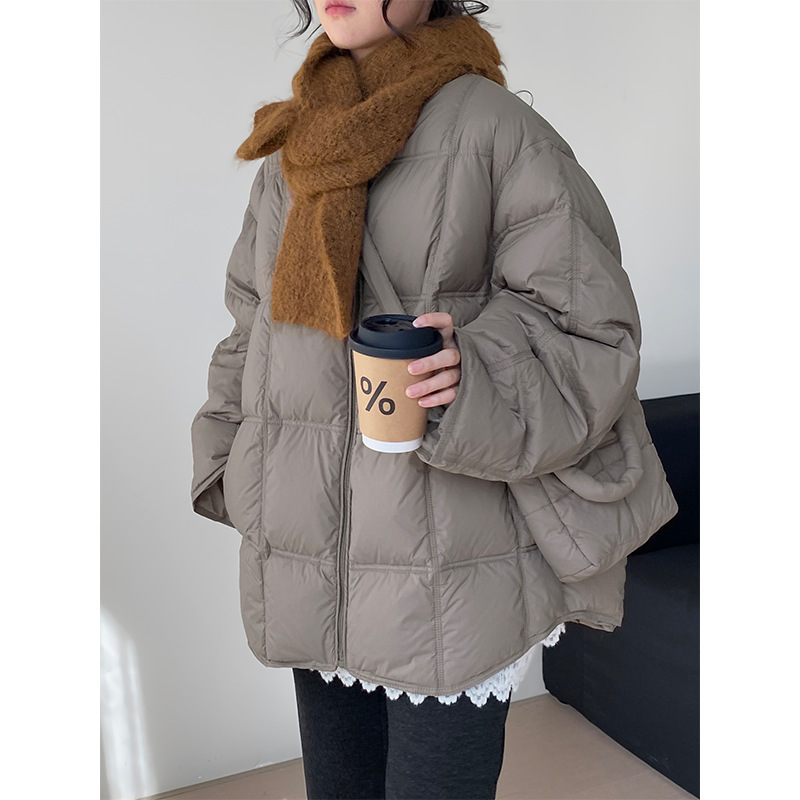 At the end of the cloud puff warm 90 white duck down with bag down jacket round neck bread coat 2351