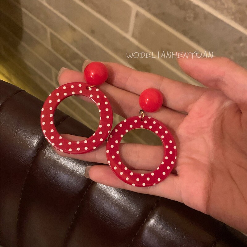 Retro Hong Kong Style Classic Earrings Red Polka Dot Circle 2025 New Trendy Earrings Energetic Girl Earrings Earrings for Women