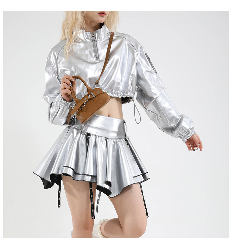 A simple and individual hand-held shell bag, a new Spring/Summer 2025 niche fashion casual shoulder bag, a trendy and stylish crossbody bag undefined