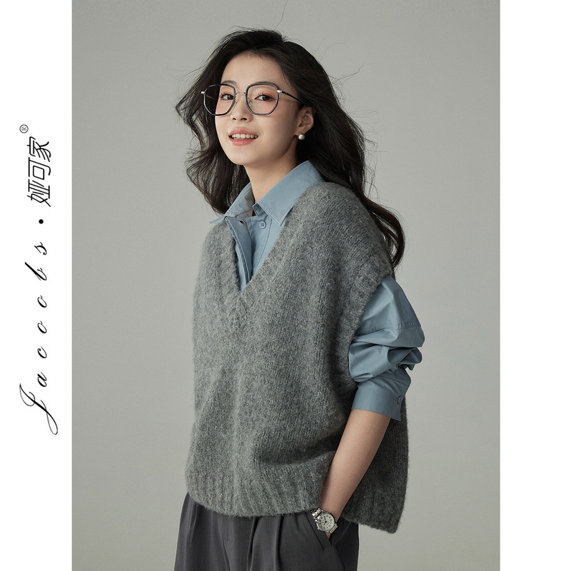 Yakejia Wool Silhouette Shirt Layered with Knitted Vest for Women Spring & Fall Korean Retro Waistcoat Lazy Sweater Vest