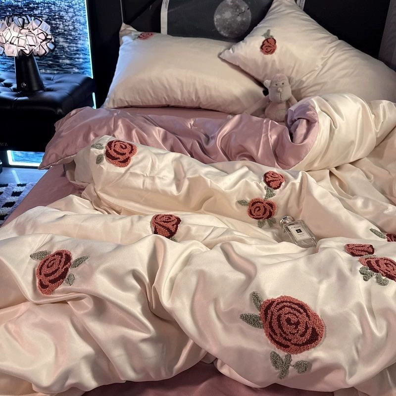 Высококачественный комплект из четырех предметов с вышивкой розы, легкие роскошные простыни и пододеяльник из ледяного шелка, одиночный комплект из трех предметов для студенческого общежития