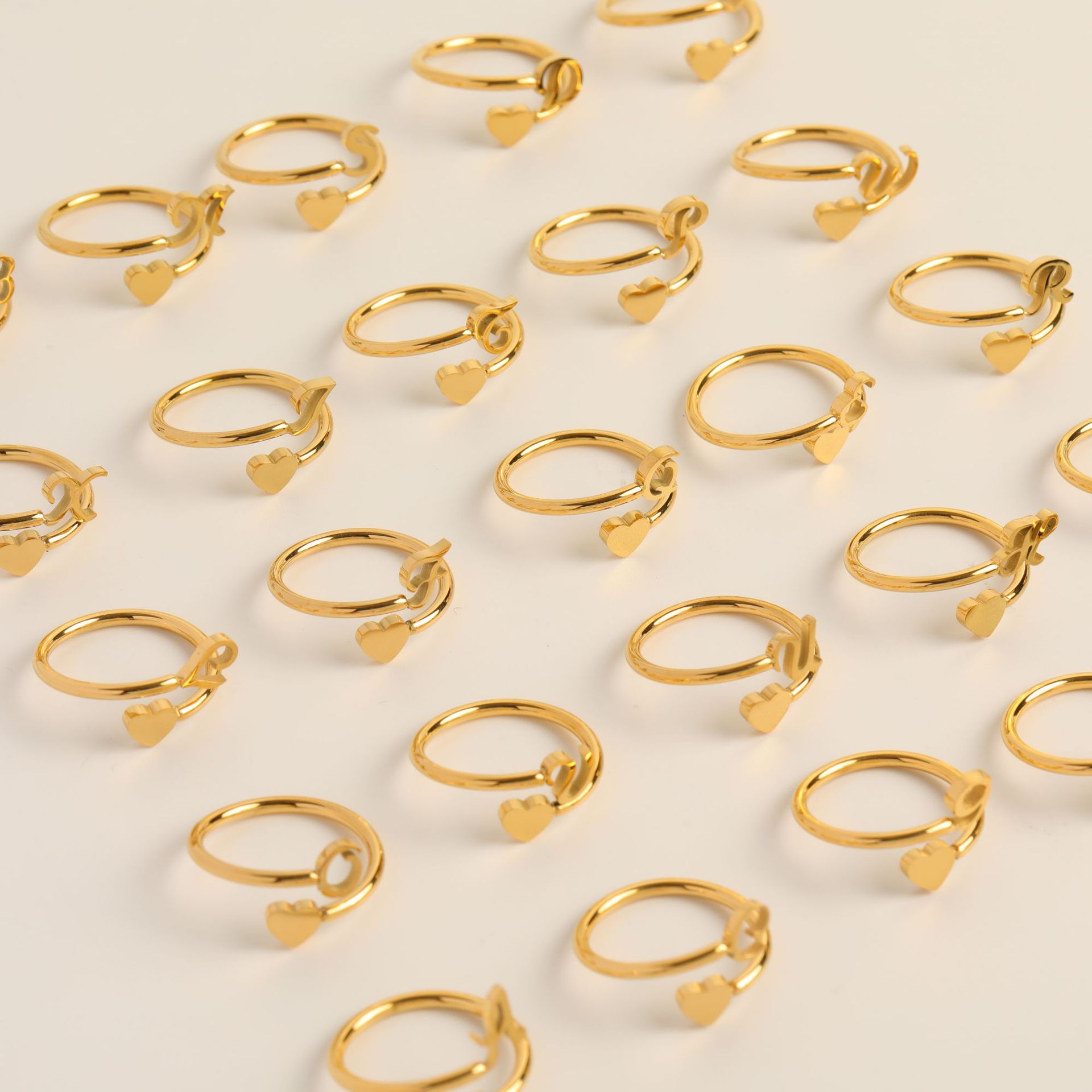 Vacuum Plating Gold Plating Process Gold Plated Plating Material Wholesale Jewelry Fashion Letter 304 Stainless Steel Gold Plated Plating Stainless Steel Rings