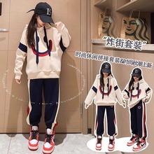 A25秋冬儿童潮范宽松休闲套装中大童卡通印花连帽卫衣卫裤两件套