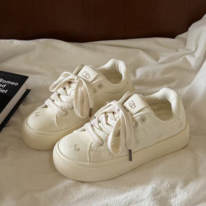 Thick-soled wear-resistant sneakers 2026 spring/summer new fashion versatile student casual shoes women's cartoon casual white shoes Thick-soled wear-resistant sneakers 2026 spring/summer new fashion versatile student casual shoes women's cartoon casual white shoes