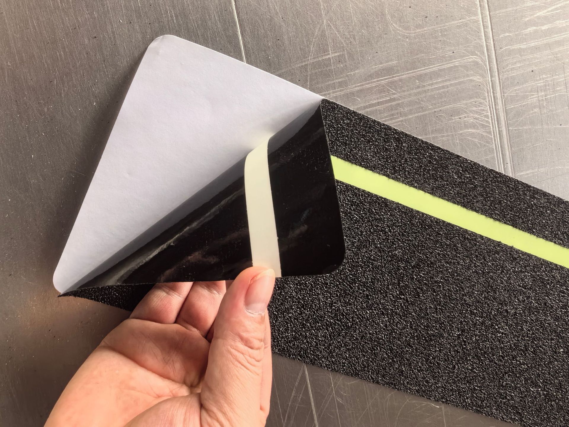 impicture_504a73e37232fd17f786