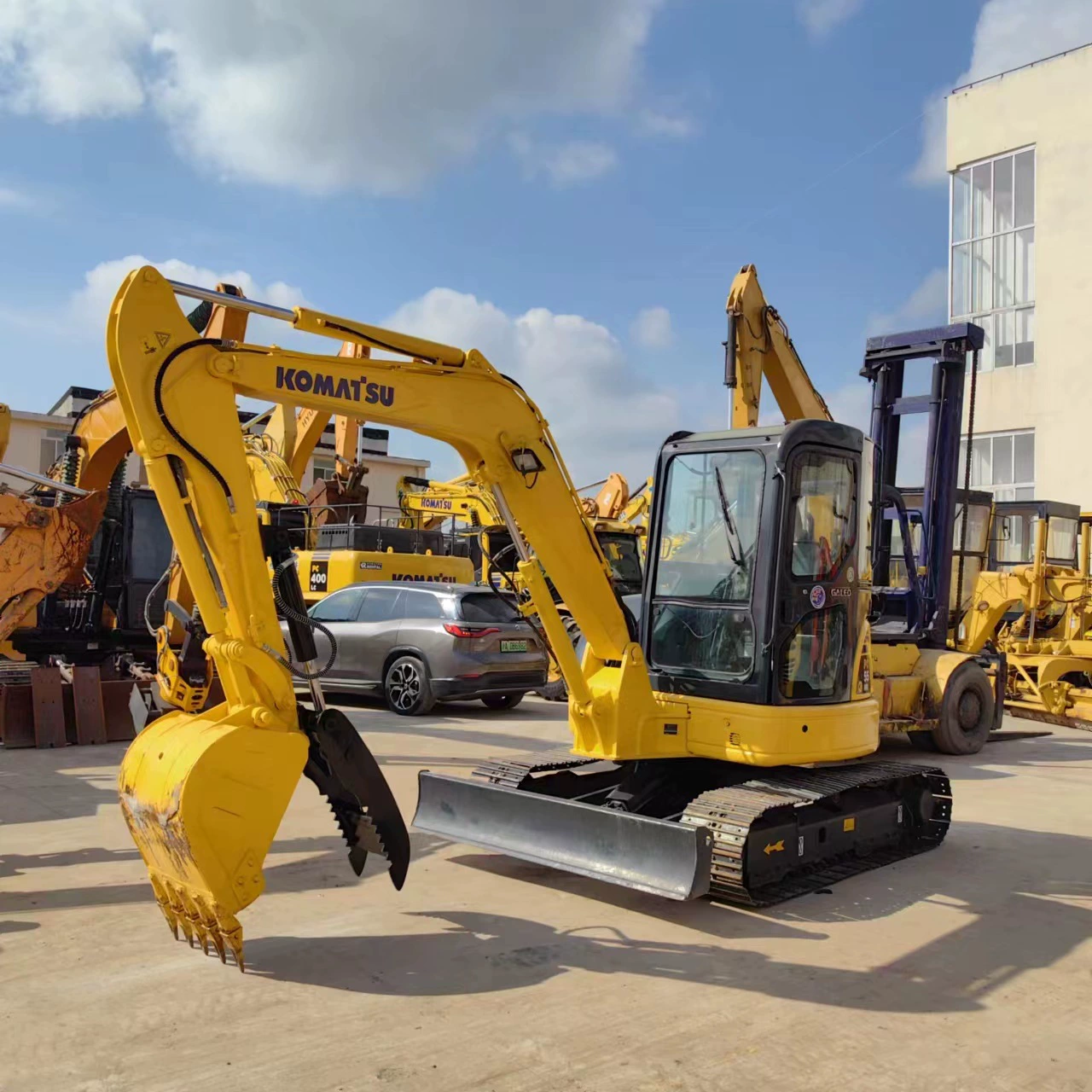 Японский оригинальный импортный мини-экскаватор Komatsu PC55