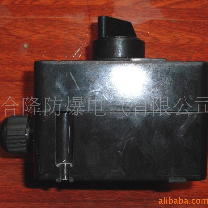 �����ҹ�Ӧ������������������