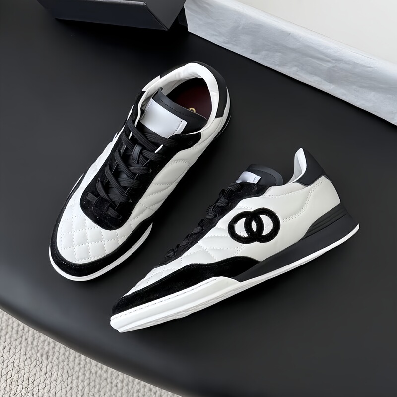 Chanel 26 New Model German Training Shoes, Chanel-Style Quilted Tennis Shoes, Black and White Color-Blocking Flat Casual Panda Sneakers