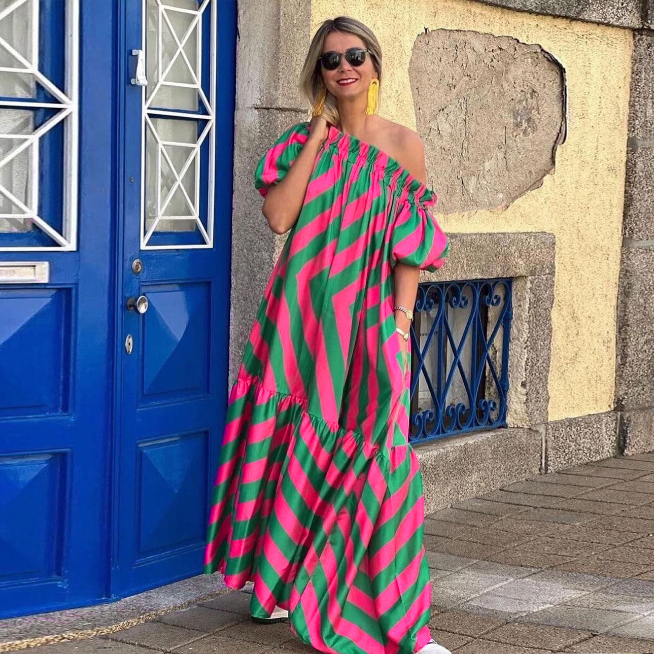 European and American sexy loose large size one shoulder printed bell sleeve women's midi dress long skirt_voghion.com
