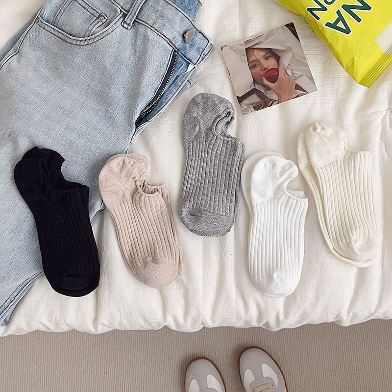 Solid Color Invisible Socks for Women Spring and Summer Thin Socks Japanese Style Shallow Socks Silicone Non-Slip Boat Socks for Women Zhuji Wholesale
