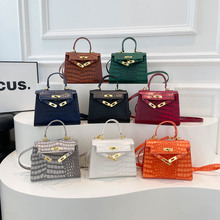 �߼��|�Џ͹�С������Ů�����¿�r�аٴ�����P����W�t�μ�б