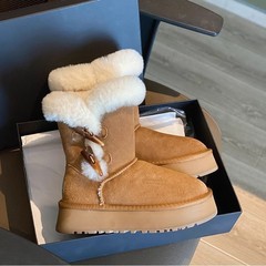 厚底雪地靴女款2025冬季新款皮毛一体加绒加厚毛毛羊角扣东北棉鞋
