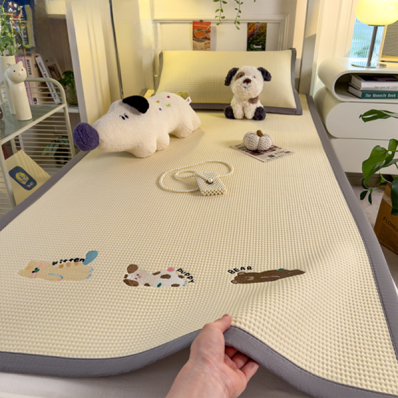 2025 nuevo estilo waffle cool silueta de seda de hielo sábana de cama de una sola pieza funda protectora de colchón fresco funda de cama de dibujos animados
