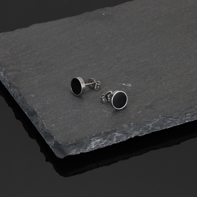 Juego de pendientes de acero inoxidable para hombre con resina epoxi negra redonda, joyería geométrica clásica de moda._voghion.com