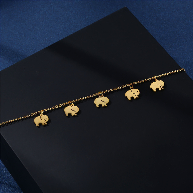 Cross-border New Product Small Elephant Simple Golden Stainless Steel Necklace Elephant Clavicle Chain Accessories display picture 5