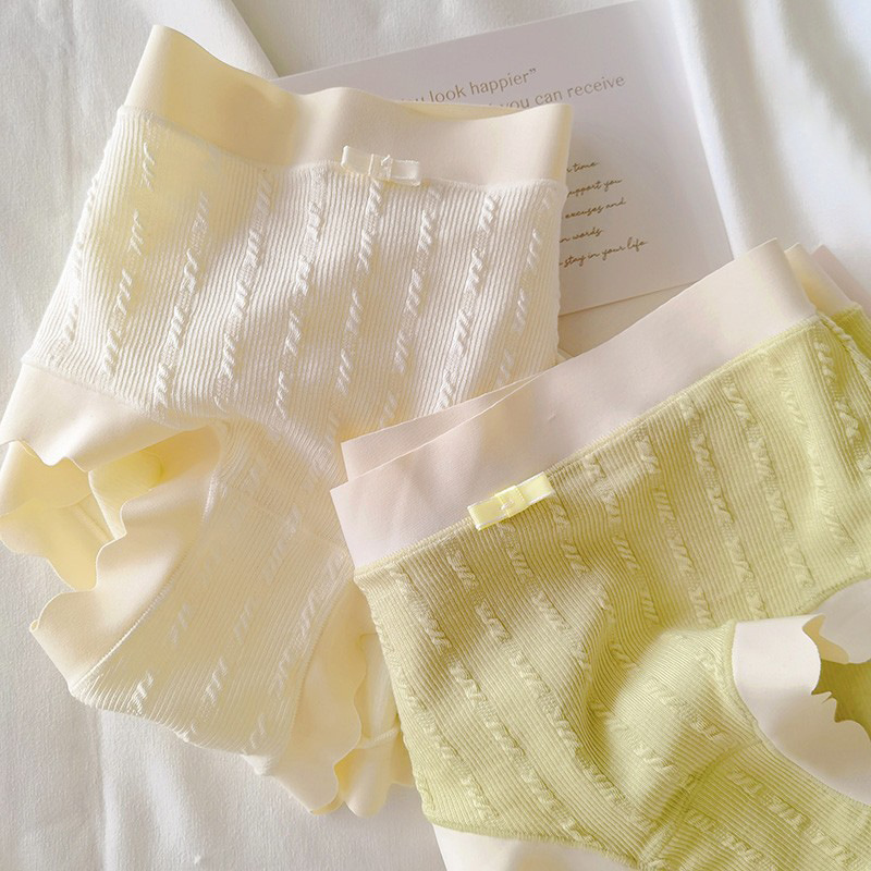 Soft Summer ~ Hot Spring toast girl shorts seamless edge mid waist hip-wrapped sweet cloud feeling modal cotton underwear Soft Summer ~ Hot Spring toast girl shorts seamless edge mid waist hip-wrapped sweet cloud feeling modal cotton underwear