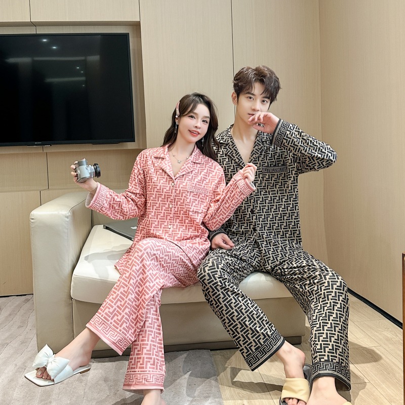 Premium couple pajamas women's milk velvet and thick pajamas men can comfortably wear velvet women's homewear set