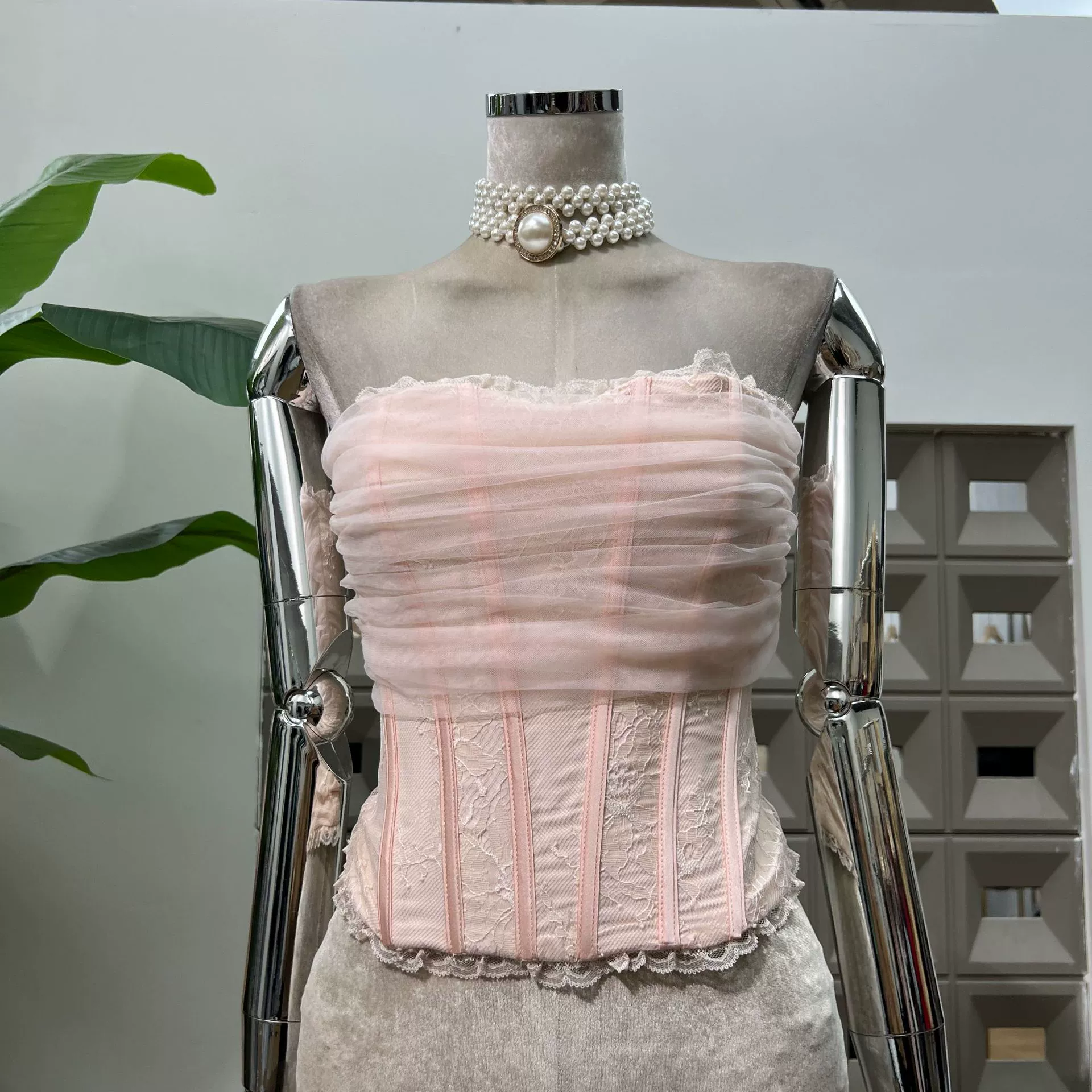 Sexy mini-skirt for princess, fitted brace, slip dress, belt, European style