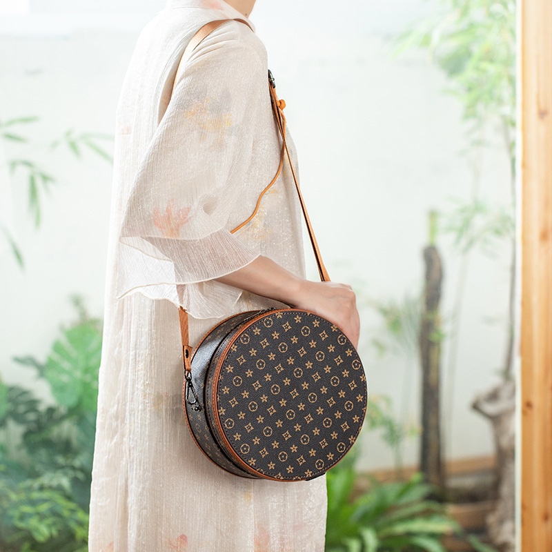 斜跨包空皮盒印花款藤编款皮箱收纳盒圆形长方形伴手礼盒礼品盒