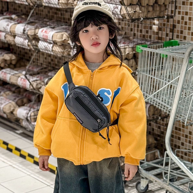 Nuevo bolso para niños coreano moda moda moda para niños y niñas bolso de pecho deportivo al aire libre letras de estilo extranjero bolso para niños