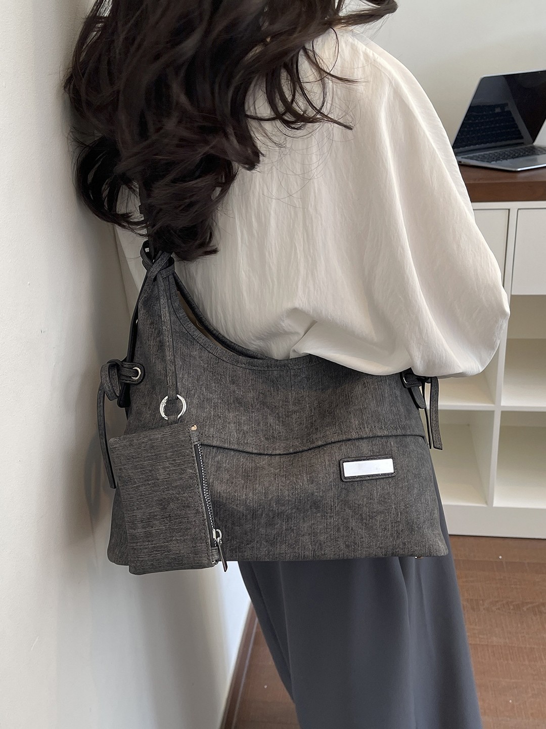 Bolso coreano de gran capacidad para mujeres 2026 verano nuevo viaje transfronterizo tote bag retro nicho mochila de hombro