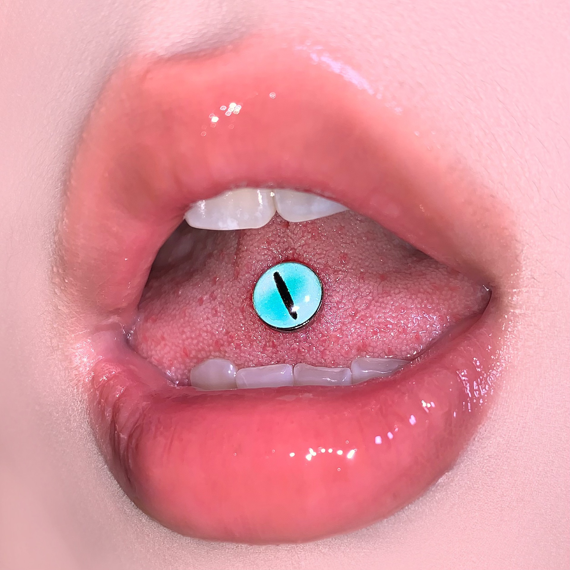 Hot selling 5 colors gradient magic pupil eye tongue barbell 316L surgical steel tongue piercing jewelry for women men wholesale detail image 15