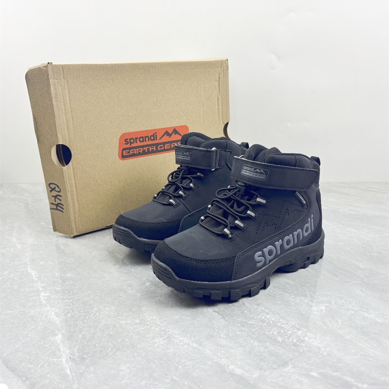 出口美国高货小学生男童秋冬季防滑动态防水户外运动休闲鞋