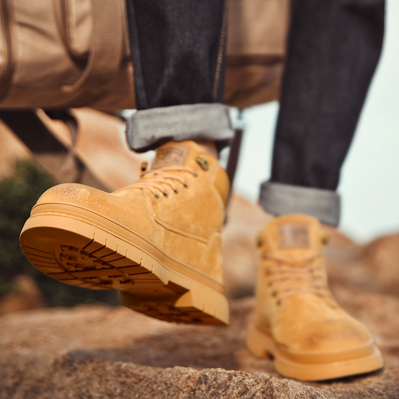 Мужские ботинки Martens в английском стиле, утеплённые зимние высокие, тёплая и практичная обувь