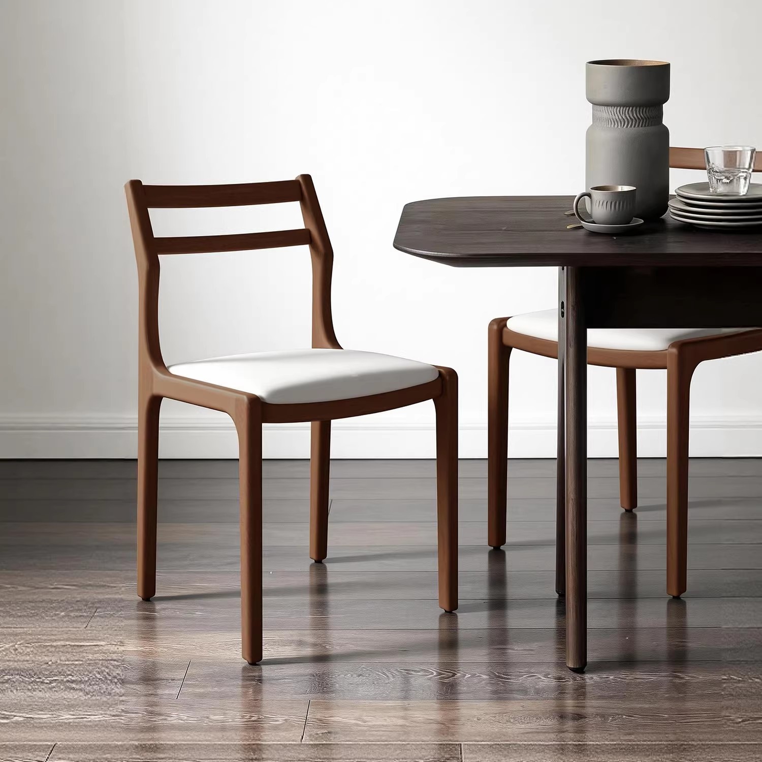 Sillas de comedor de madera maciza para el hogar 2026 nuevo estilo medieval mesa de comedor sillas italianas minimalistas de comedor sillas respaldadas