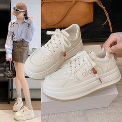 厚底板鞋女2025秋季新款防滑小白鞋增高韩版户外休闲软底女单鞋