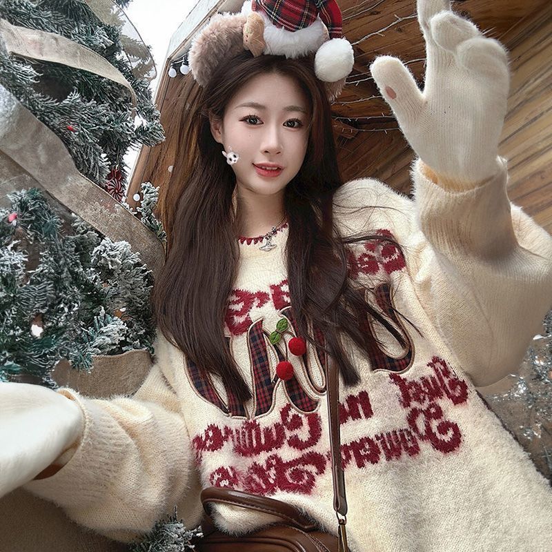 甘い風のレトロなアルファベットの刺繍のクリスマスのセーターの女子学生の秋冬のゆったりとした厚い丸首のニットの上着|undefined